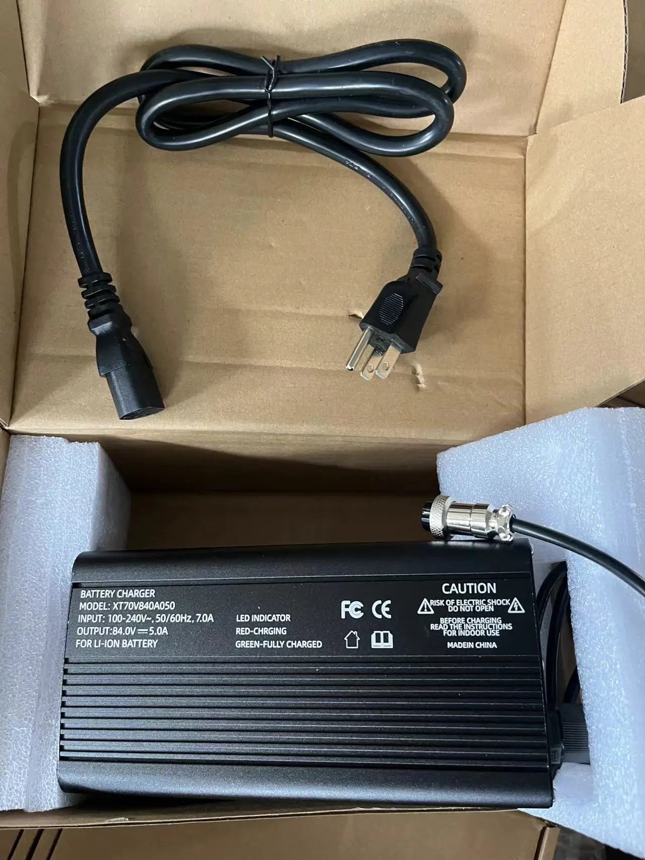 HEZZO-F8 Electric Scooter - 8000W Power, 100-120km Range